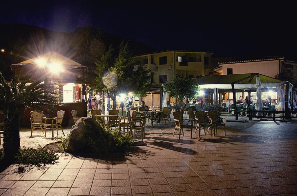 Hotel Parco Blu Cala Gonone Exterior foto